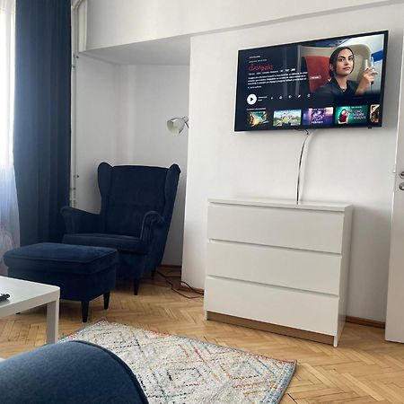 Emm Apartament - 100M Parc Si Metrou Tinererului Бухарест Экстерьер фото
