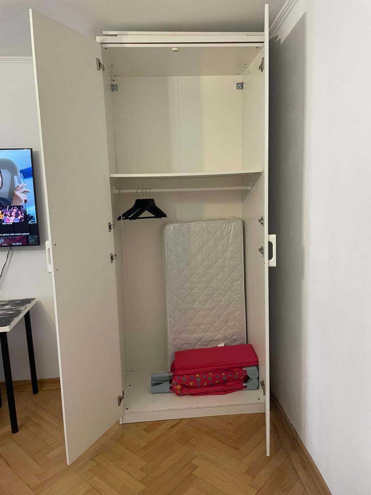 Emm Apartament - 100M Parc Si Metrou Tinererului Бухарест Экстерьер фото