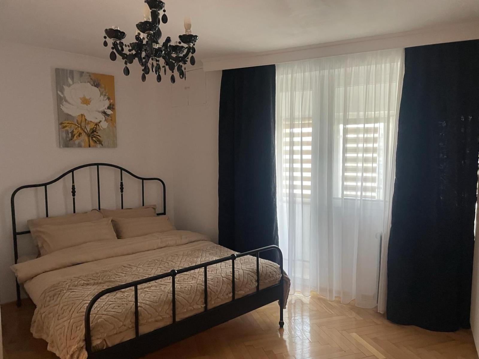 Emm Apartament - 100M Parc Si Metrou Tinererului Бухарест Экстерьер фото