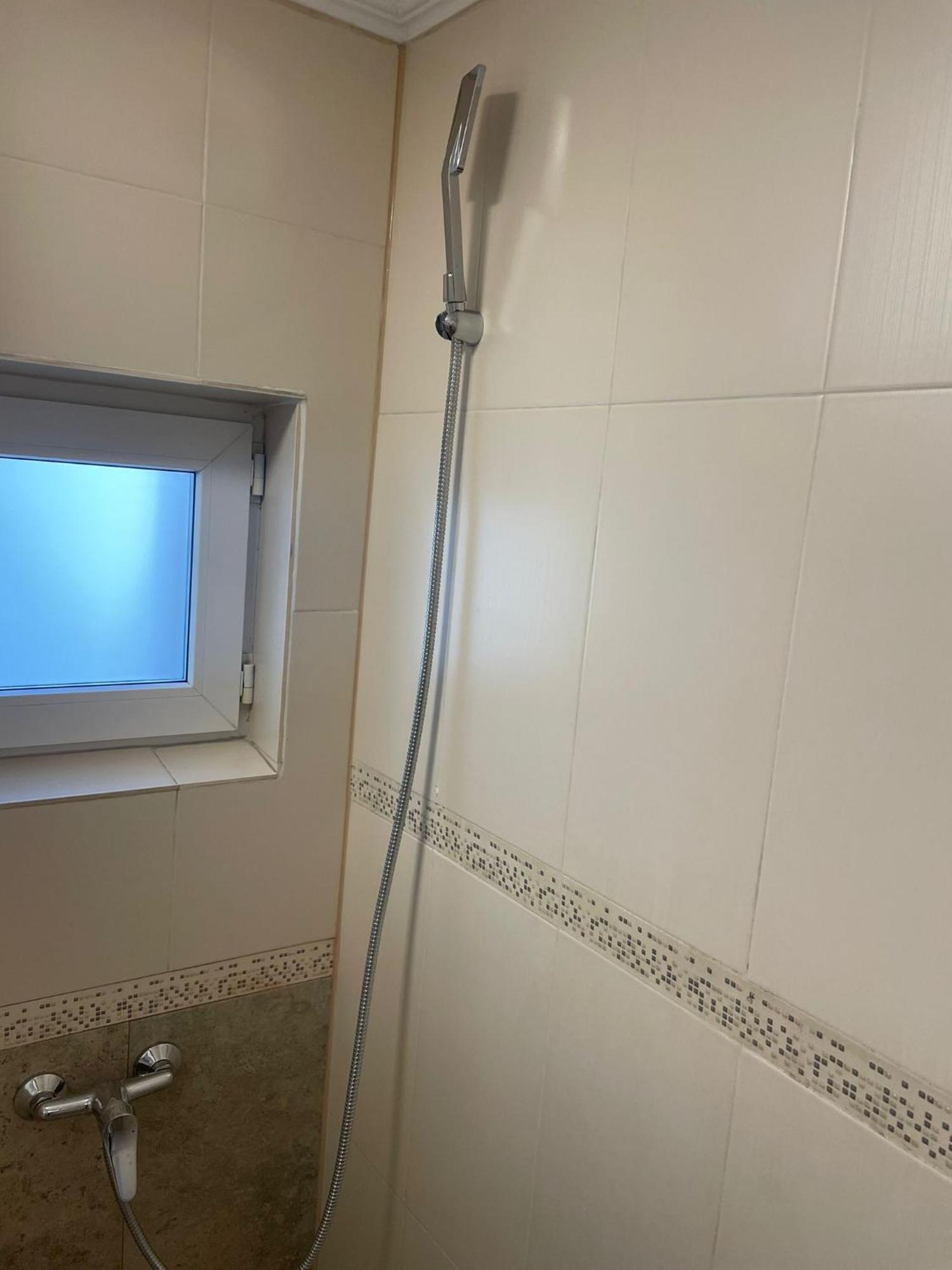 Emm Apartament - 100M Parc Si Metrou Tinererului Бухарест Экстерьер фото