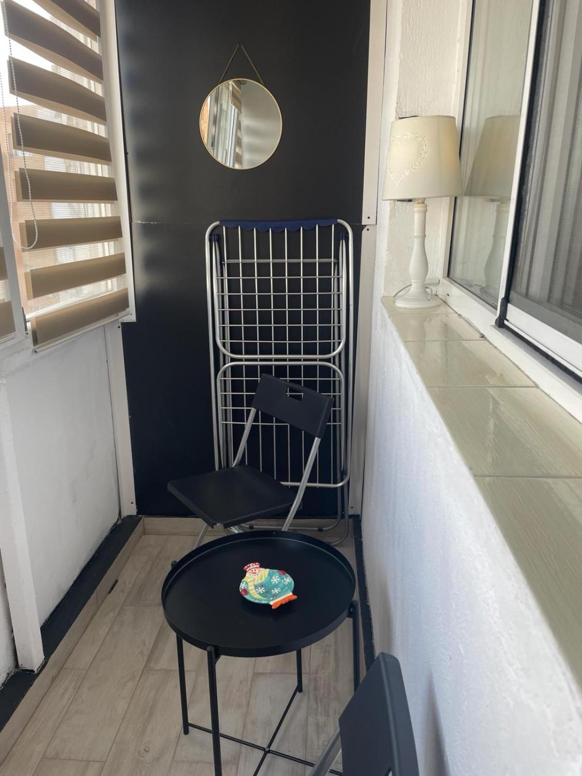 Emm Apartament - 100M Parc Si Metrou Tinererului Бухарест Экстерьер фото