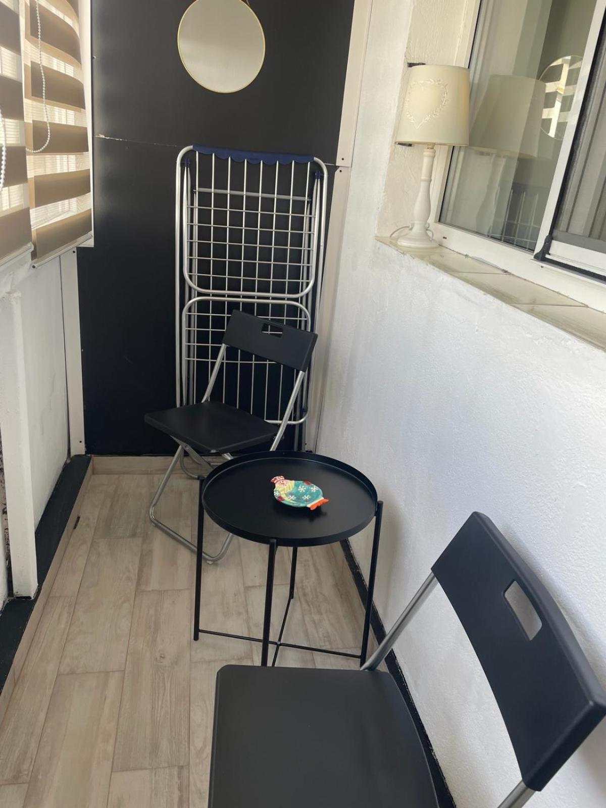 Emm Apartament - 100M Parc Si Metrou Tinererului Бухарест Экстерьер фото